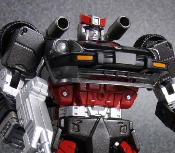 New MP 17 Prowl & MP 18 Bluestreak Weapon Accessory Revealed For Takara Tomy Masterpieces Image  (20 of 26)